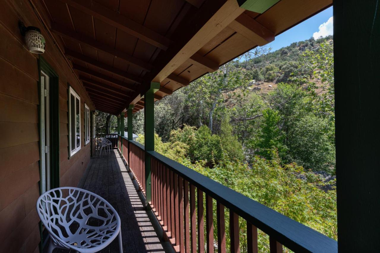 Buckeye Tree Lodge Three Rivers Exteriör bild